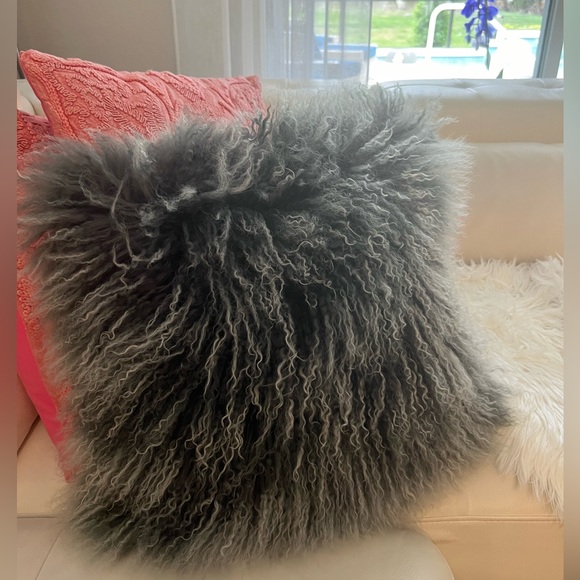 MON CHATEAU Grey Ombré & Minty Green TIBETAN LAMB FUR Down PILLOW 16” x 16” - Picture 11 of 12